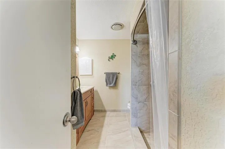 En suite bathroom