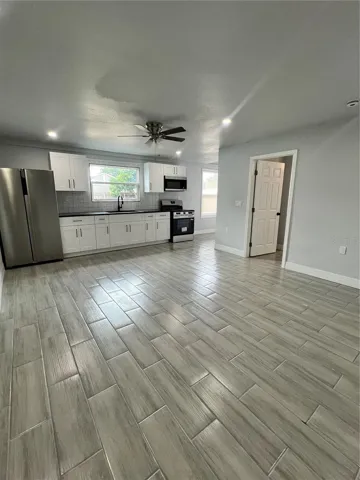 Modern open Floor Plan