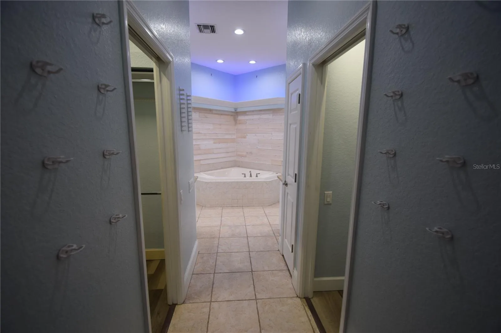 2325 Chesterfield Cir, Lakeland, Florida 33813 — photo 10