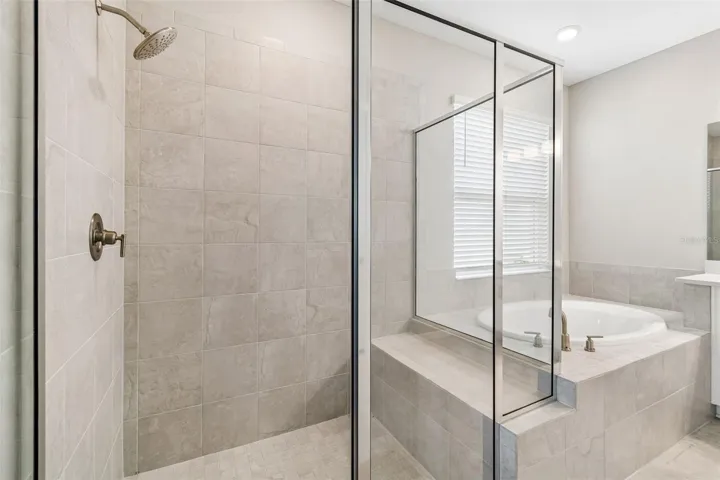 Primary En-Suite