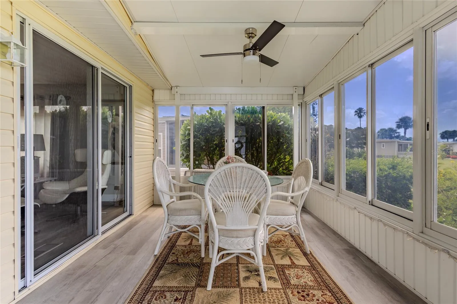 PANORAMIC VIEWS OF BACK LANAI