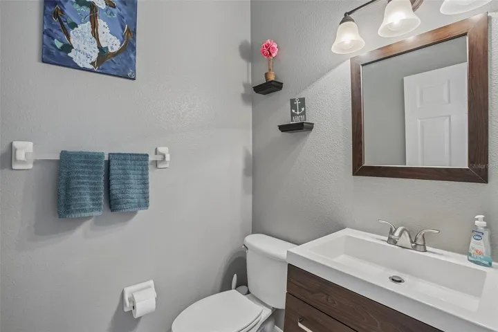 half guest bath downstairs