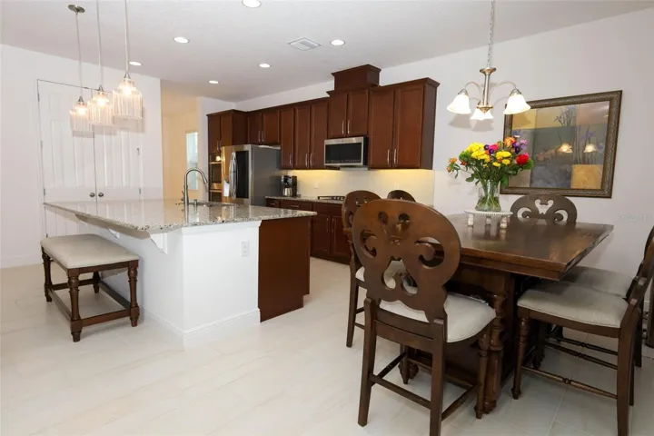 Breakfast nook/Kitchen