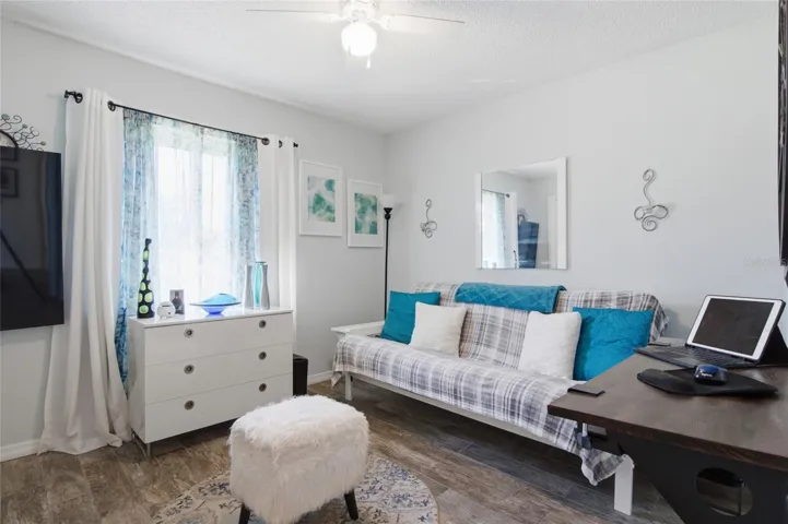 Second bedroom