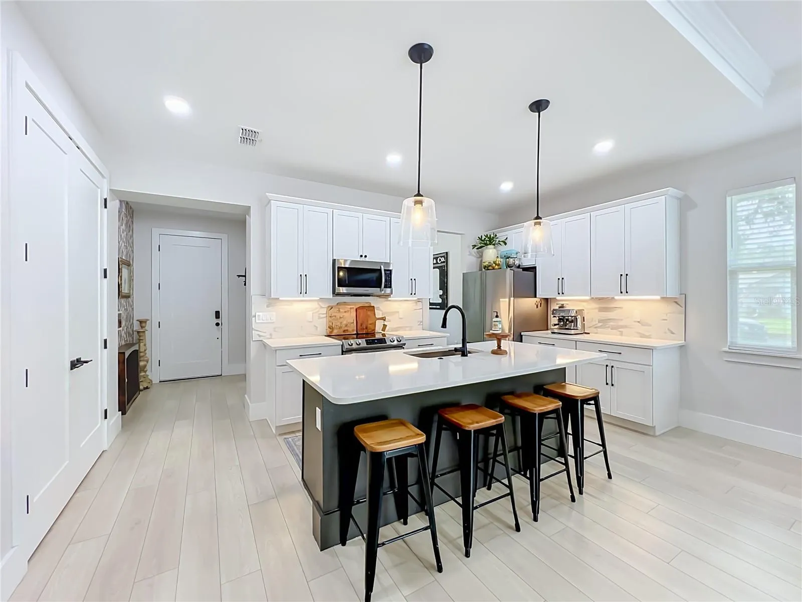 Modern, light Kitchen.