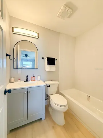 Large Primary Bedroom &amp; en-suite