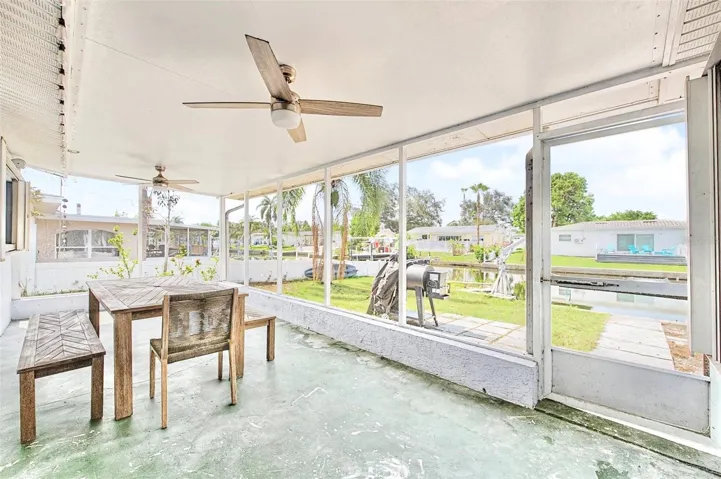 Enclosed lanai overlooking the canal!