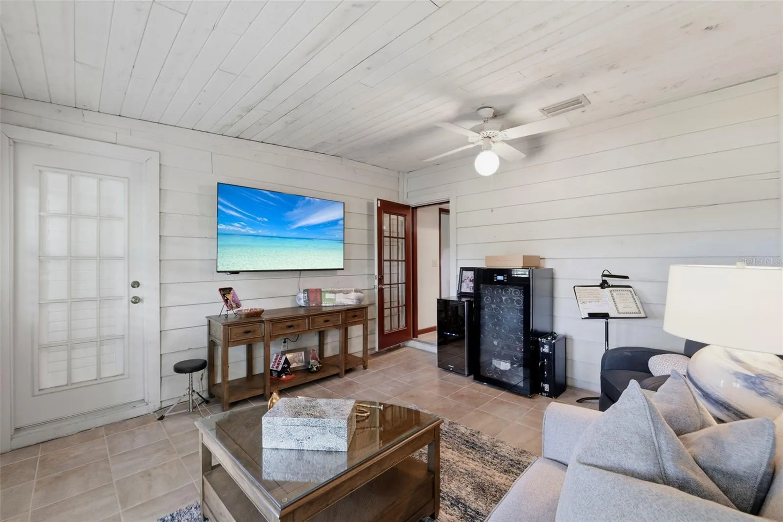 BONUS ROOM/DEN