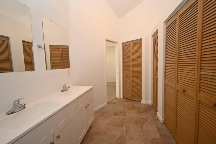 PRIMARY BDRM BATH