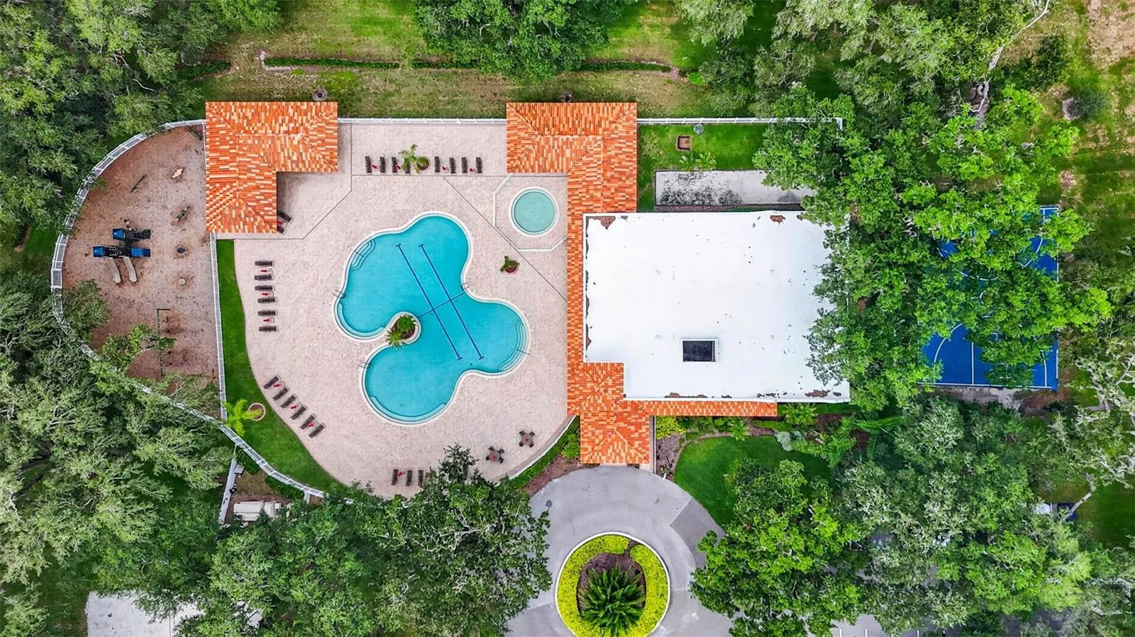 Stagecoach pool and amenities.