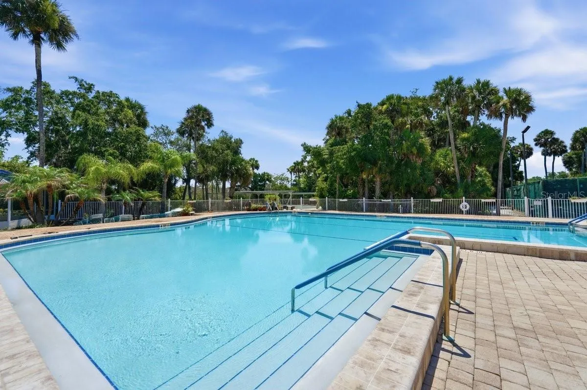 Community pool