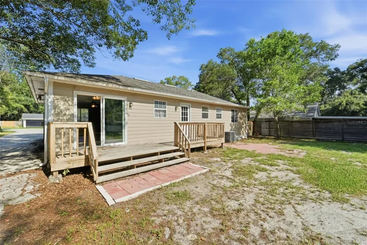 BACK DECK