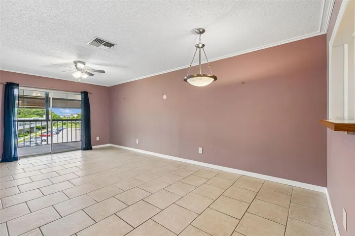 Living room/dining room - view to toward the Florida Room.