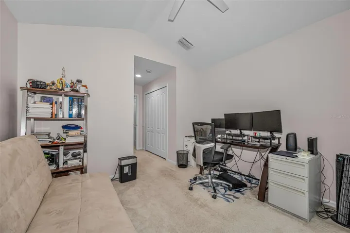 guest room/office