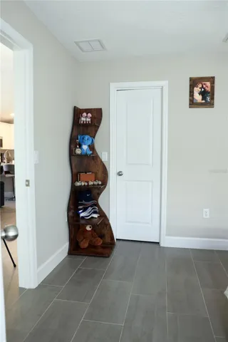 Primary bed closet