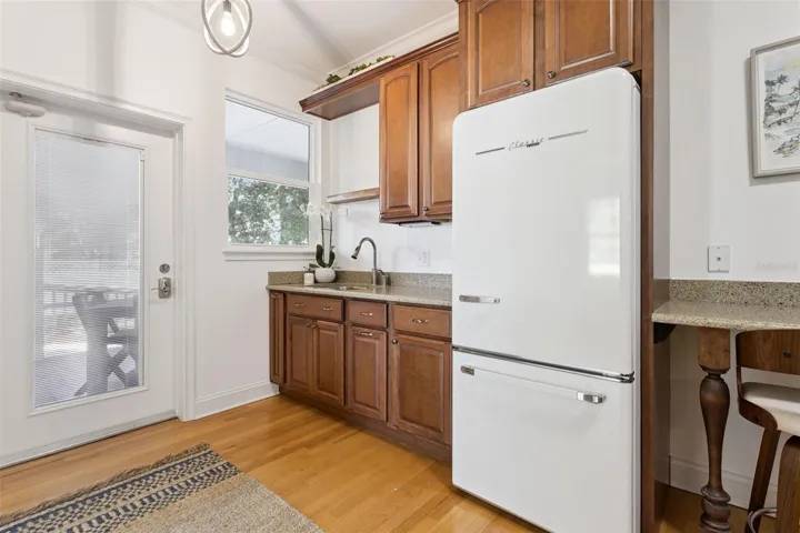 MIL Kitchenette