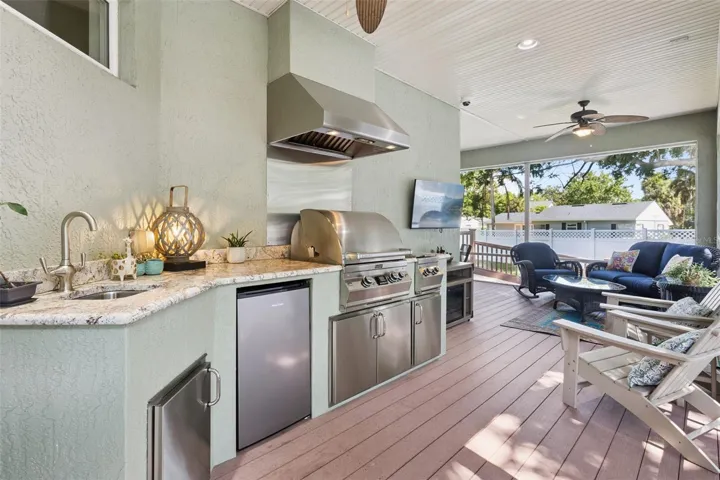 Built in Grill and burner with granite counter tops