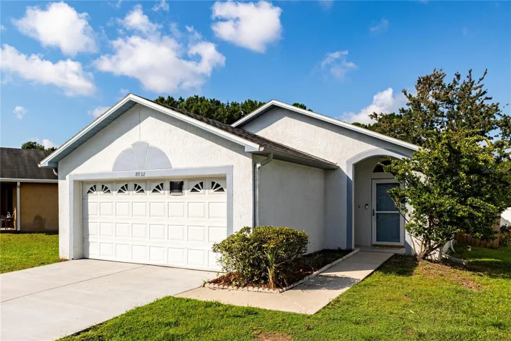 8832 Valencia Oaks Ct.