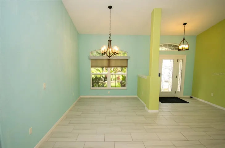 If you like to entertain, you will love the extra-large dining area. The pleasing aroma of food hits you at the front door.