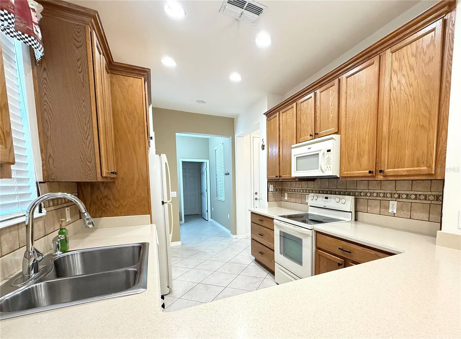 Kitchen. Corian Counters.