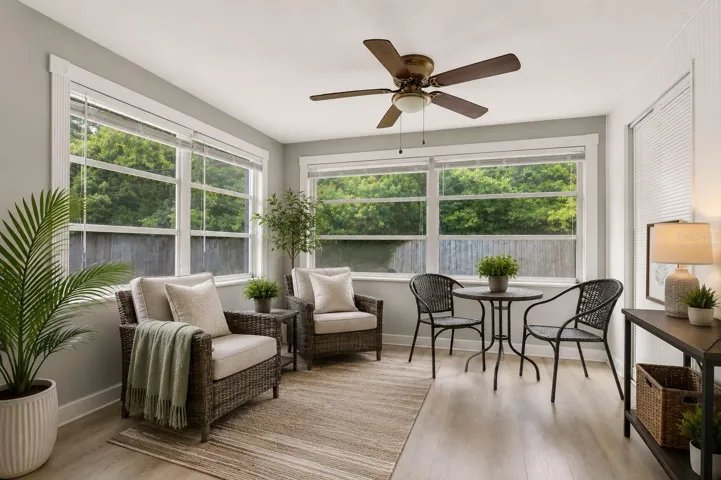 Florida room/sunroomVirtually staged