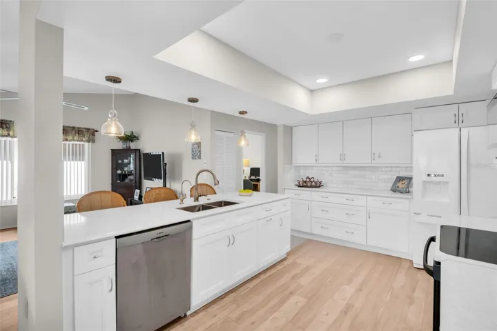 Beautiful tile backsplash &amp; updated lighting~