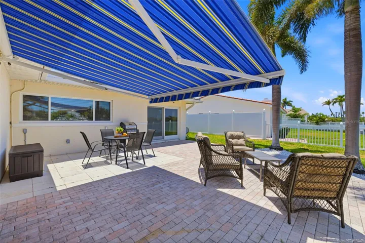 Cozy Backyard perfect for entertaining