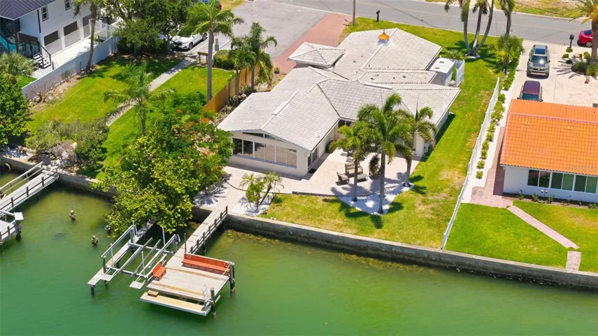 Waterfront Belle Vista Home
