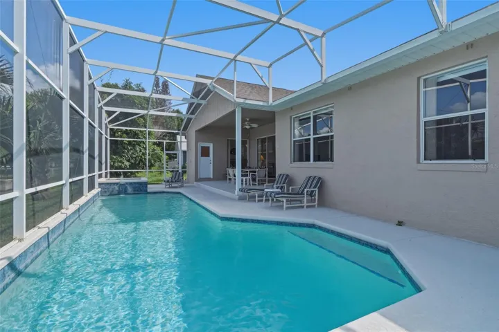 screened pool area