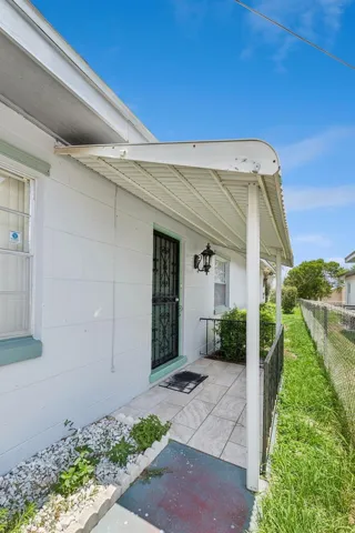 Entry with Tile Flooring