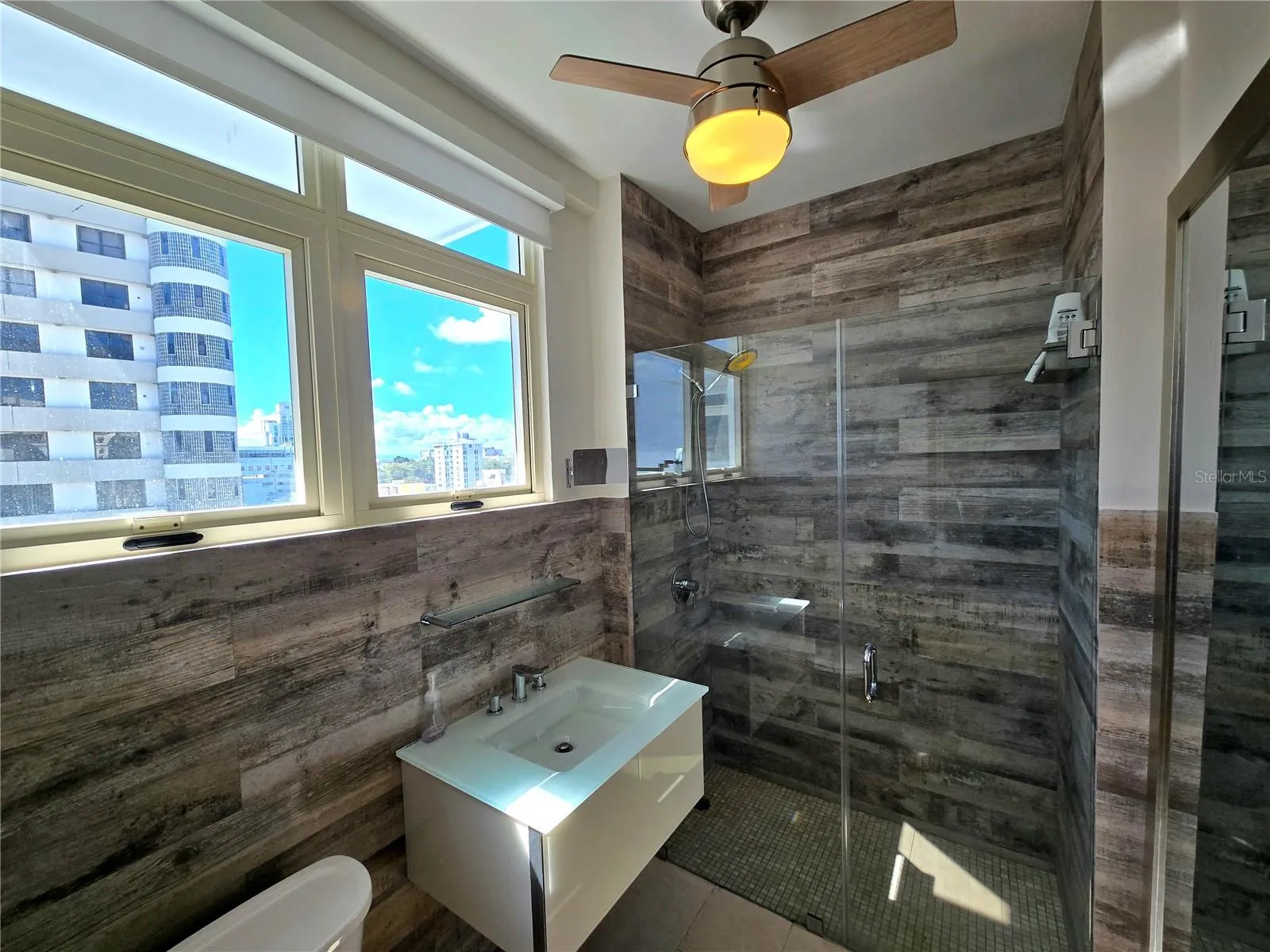 Main Bedroom´s Bathroom
