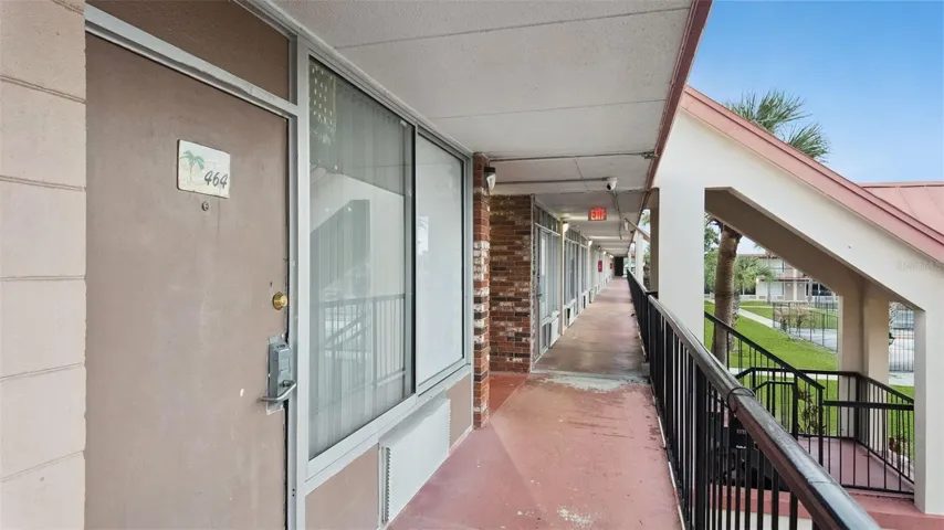 Easy Access to Unit #464