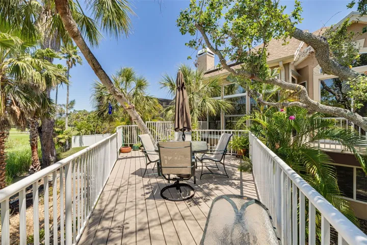 Spacious Rear Deck