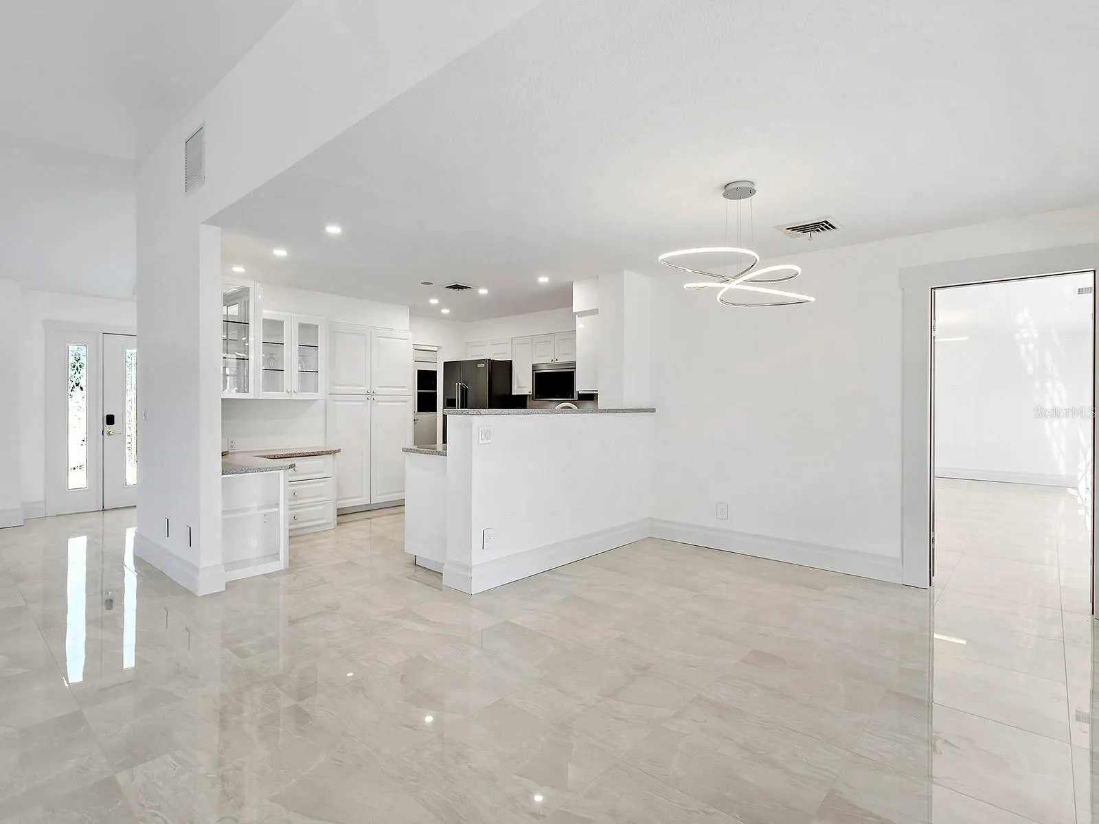 Kitchen island bar to dining area