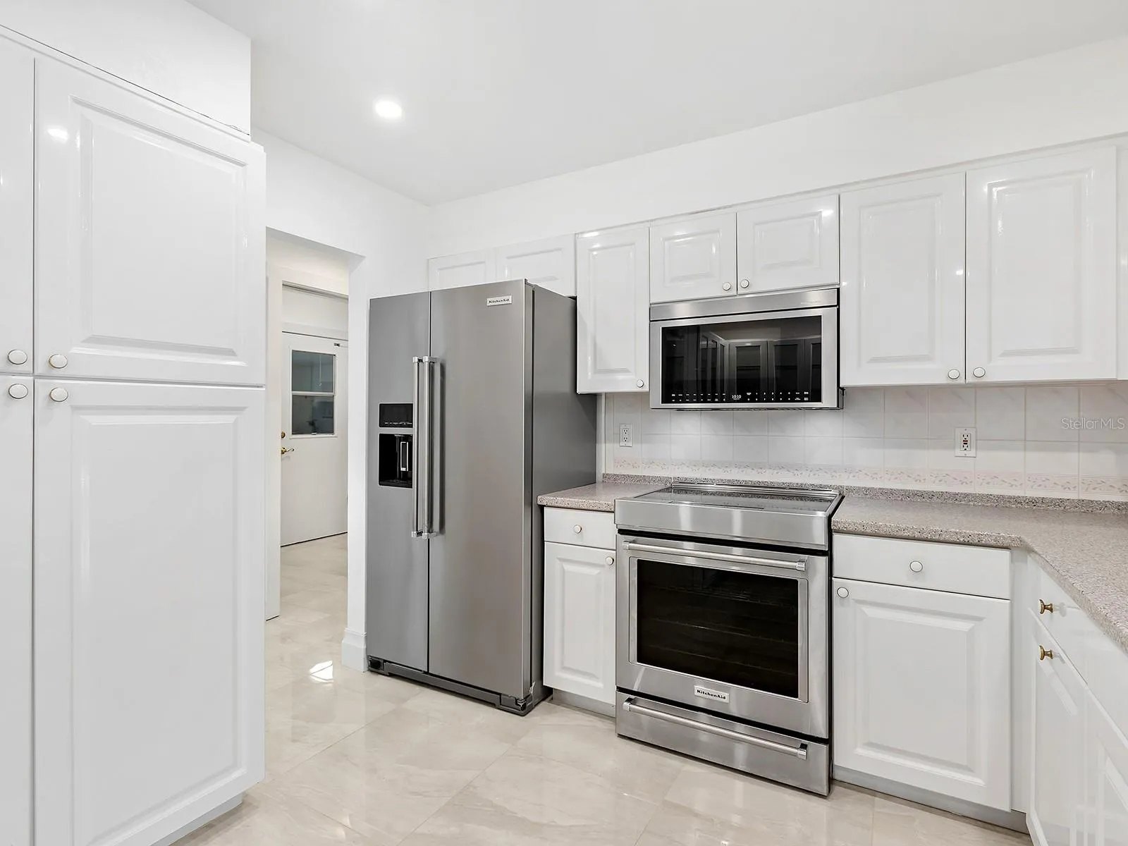 Open kitchen with new Kitcheaid appliances
