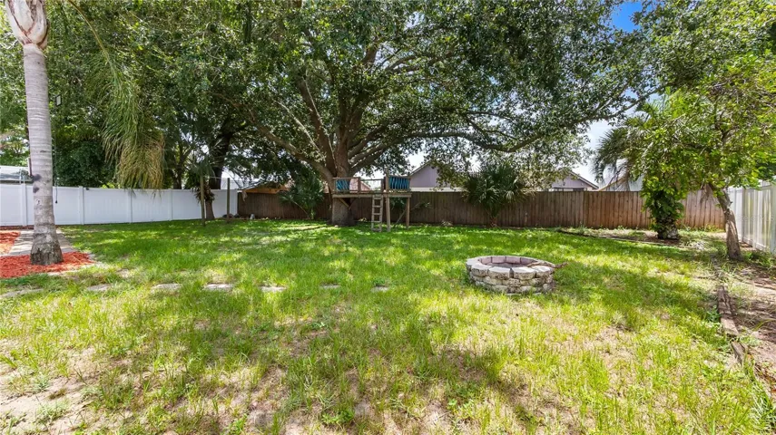 Large Backyard fully fenced