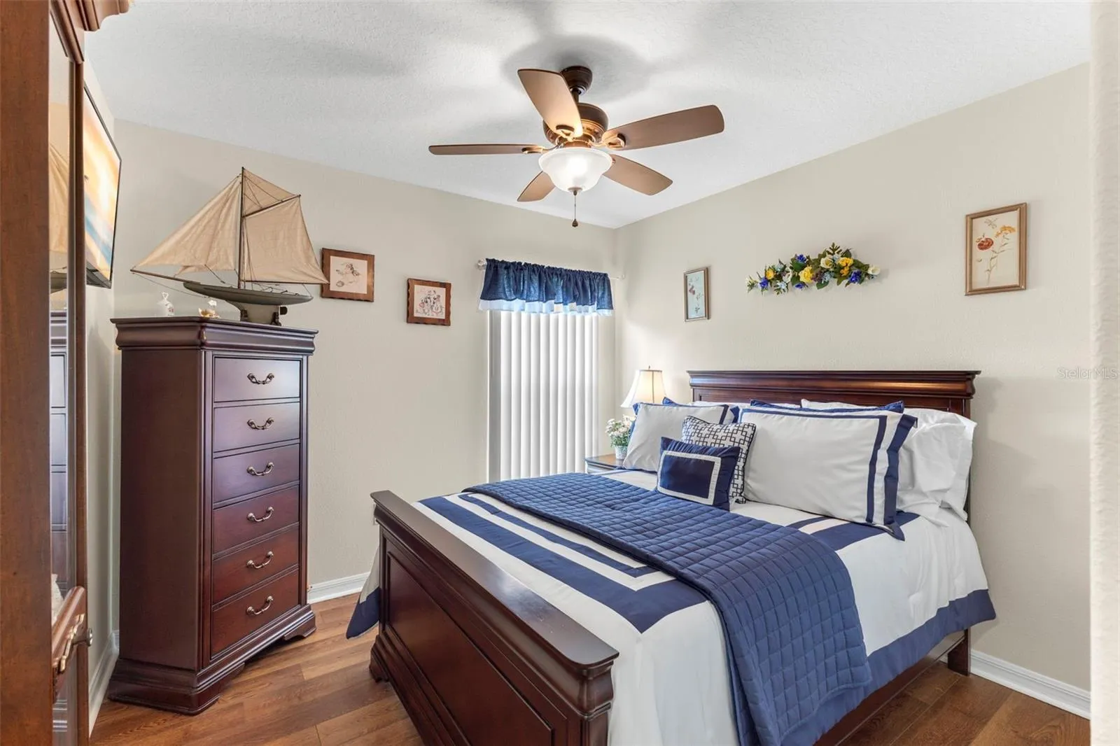 Second bedroom