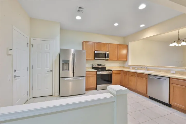Lots of counter space!