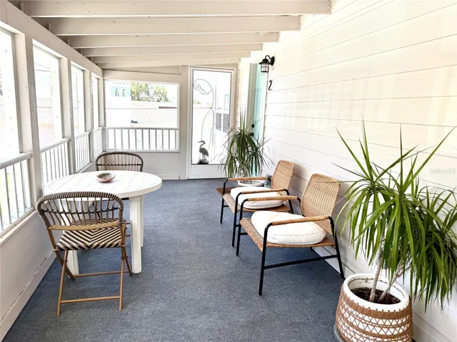 Screened front patio