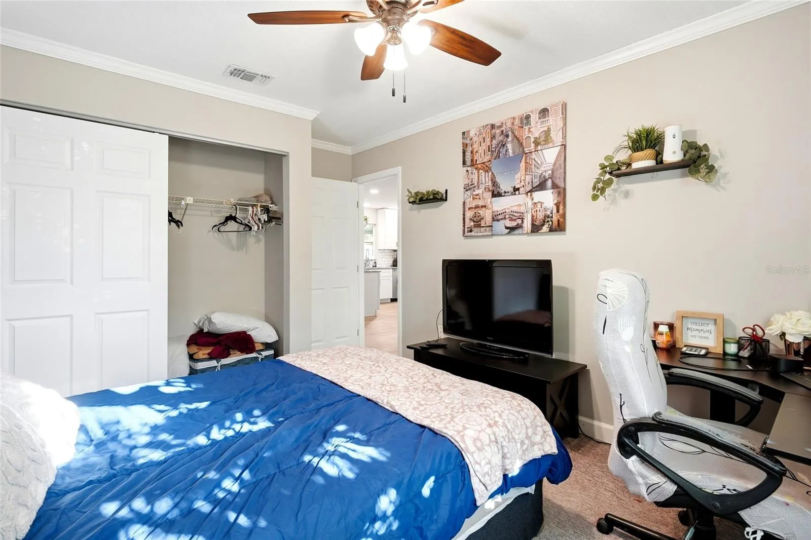 2300 bedroom 1