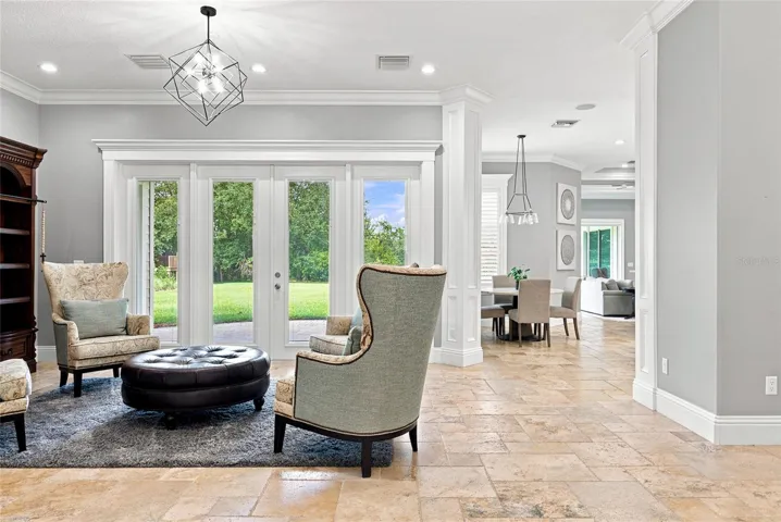 Foyer/Formal Living