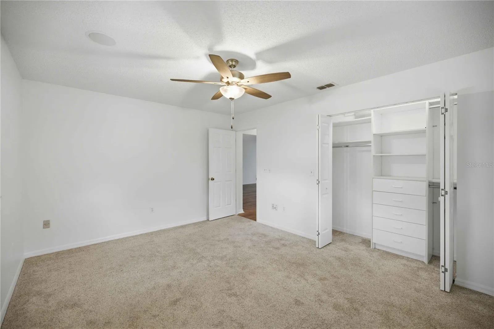 Guest BR #1 - Closet