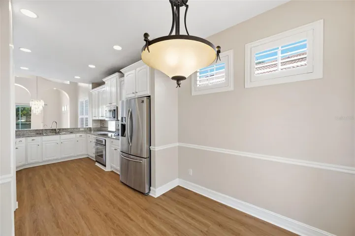 Eat-In Kitchen