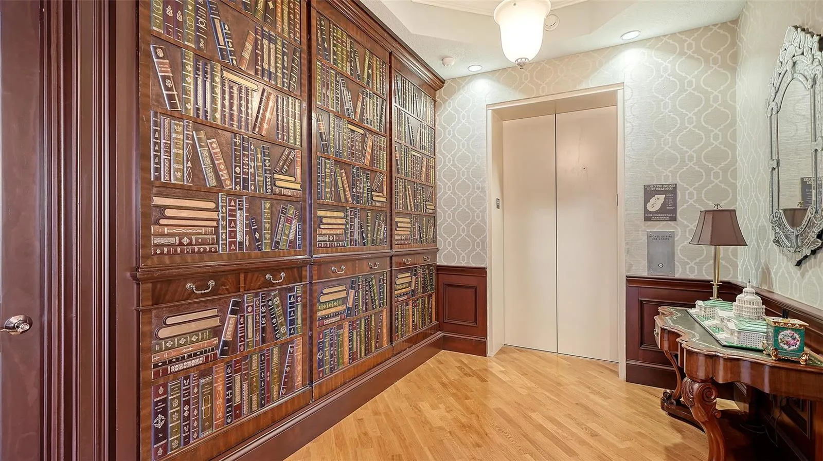 PRIVATE ELEVATOR TO 1205