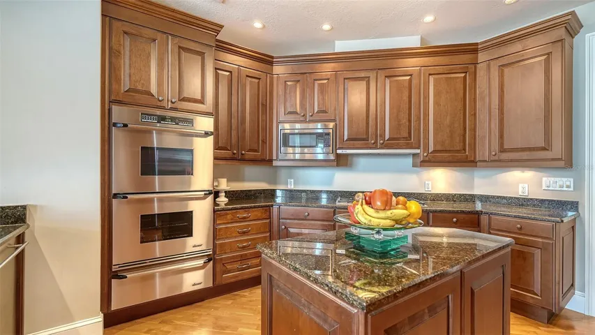 STATE OF ART APPLIANCES, NATURAL GAS RANGE, SUBZERO FRIDGE, WINE FRIDGE