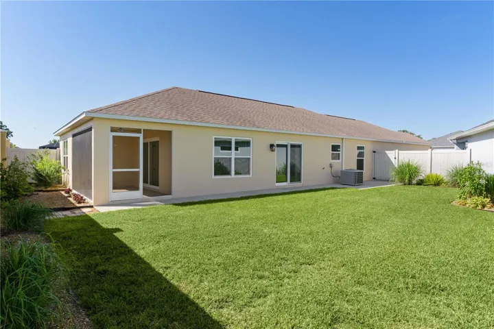 Wonderful useable Yard
