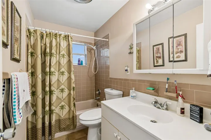 Hall Bathroom