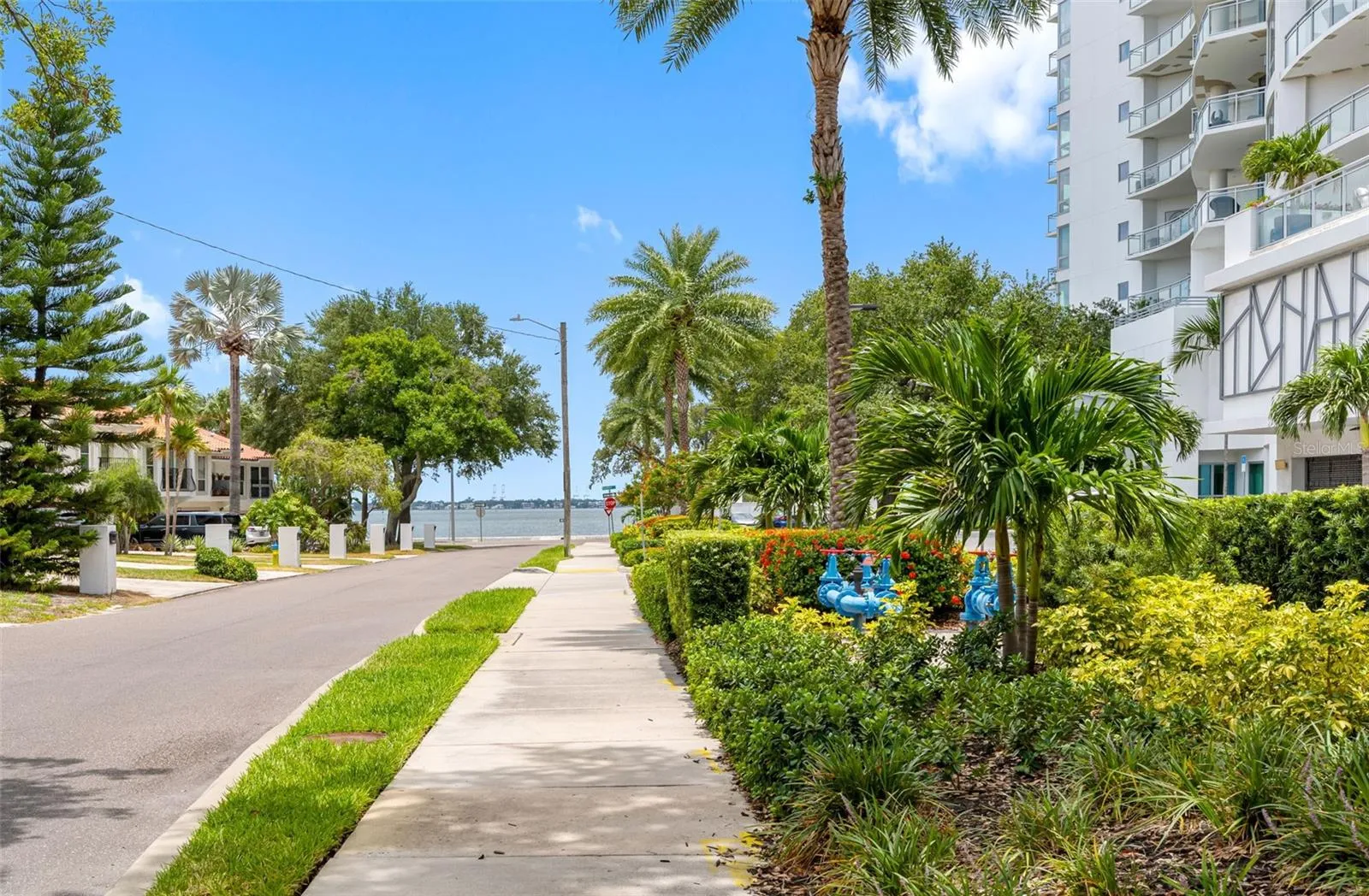 1/2 BLOCK TO BAYSHORE