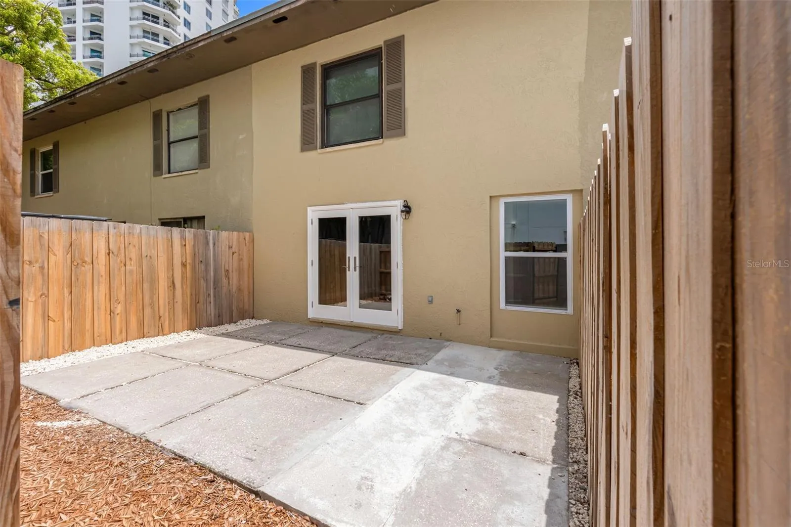 PATIO WITH PRIVACY FENCING