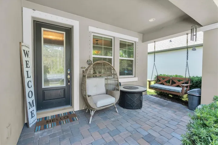 DREAMY FRONT PORCH